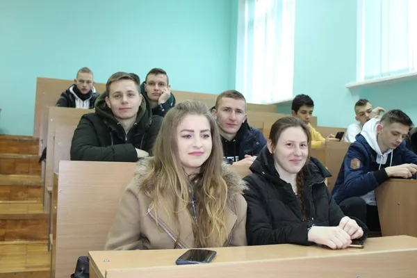 У ЛНТУ молодь з усієї України вивчала комп'ютерне моделювання (фото)