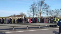 Протестувальники блокували трасу «Київ-Чоп» (фото)