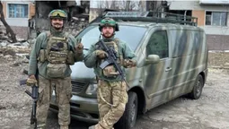 Посадовець Підгайцівської сільради передав у Бахмут автомобіль для спецпризначенців (фото)