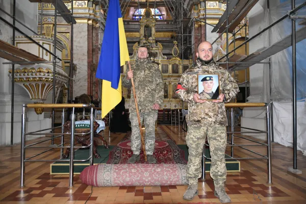 У Луцьку попрощалися із 26-річним Героєм Юрієм Головачем (фото)