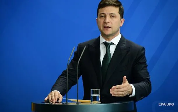 Пояснили, навіщо Зеленський скасував понад 160 указів екс-президентів