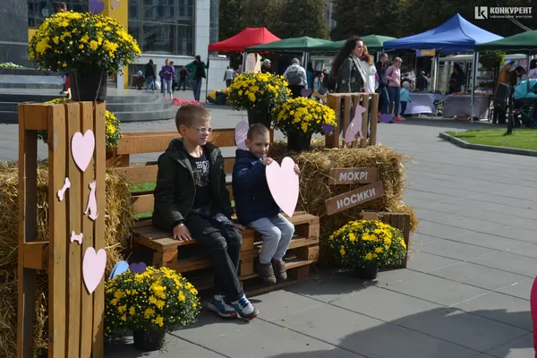 «Мокрі носики»: у Луцьку котики й собаки шукають господарів (ФОТО)