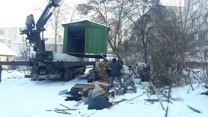 Муніципали сказали, скільки демонтували тимчасових споруд цього року
