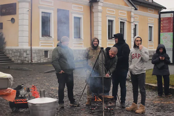 Тепер не просто формальність: як у Луцьку відзначали День Соборності (фото)