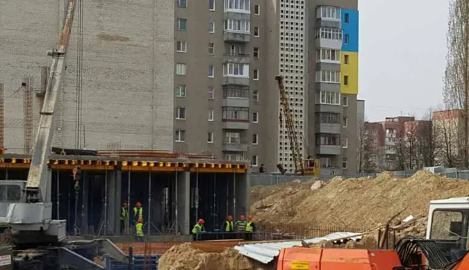 В аварійній багатоповерхівці Луцька навпроти «Егоїста» з'явилися нові тріщини