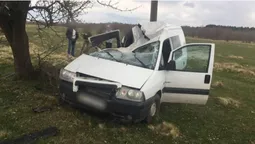 Водій був п'яний: на Волині у ДТП загинула жінка, ще двоє людей – травмовані (фото, відео)