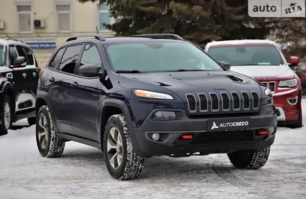 ТОП -10 найкрутіших автівок депутатів Луцькради