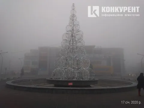 Луцьк «потонув» у тумані: містичні фото (оновлено)