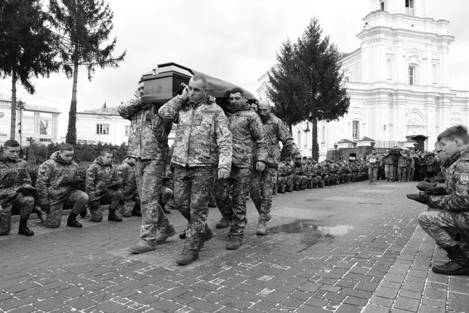 У Луцьку в останню путь провели двох військовослужбовців (фото, відео)