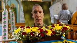 Загинув на Курщині: на Волині попрощалися з полеглим воїном Василем Жуком (фото)