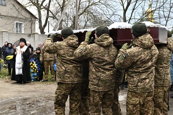У селі біля Луцька попрощались із полеглим захисником Олександром Гавришем (фото)