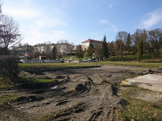 Що буде при вході в Луцький парк: оголосили конкурс (фото)