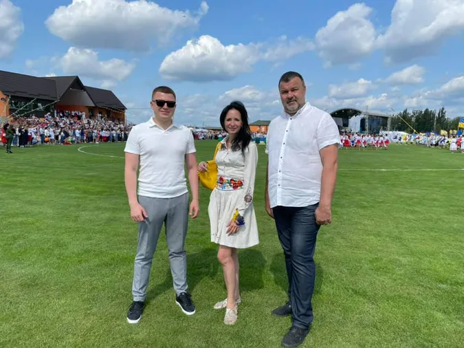Під Луцьком просто неба триває яскравий етнофестиваль (фото)