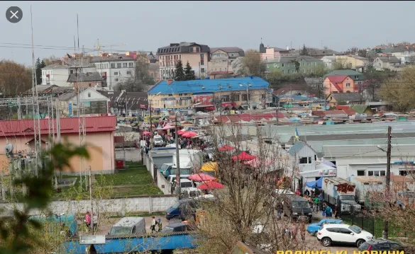 На Старому ринку в Луцьку демонтують ще кілька контейнерів