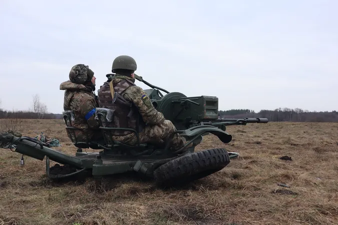 Бійці-зенітники Волинської тероборони показали, як вчаться знищувати противника (фото)