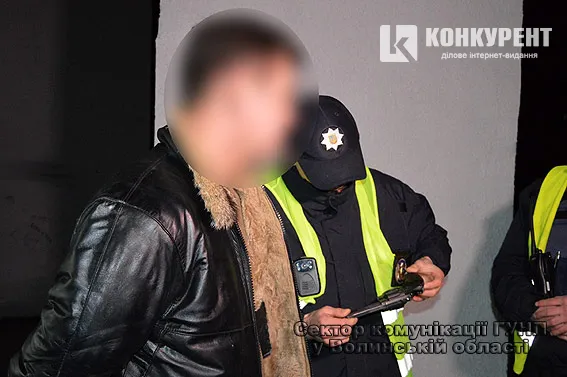 «Подумав, що загрожує небезпека», – луцька поліція розслідує інцидент зі стріляниною