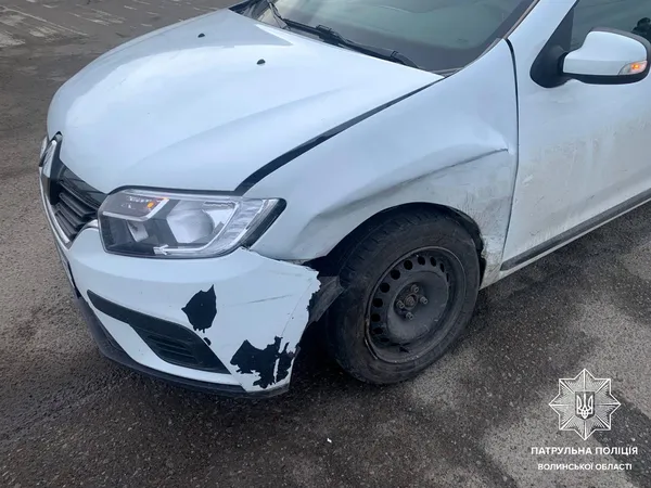 В поліції розповіли деталі ранкової аварії, що сталась у Луцьку (фото)