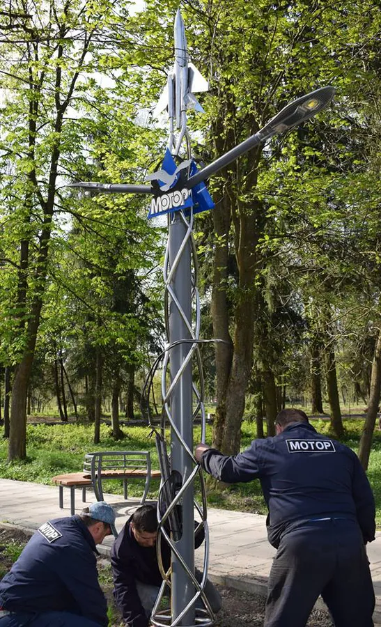 У Центральному парку Луцька засвітять ліхтар-літак (фото)