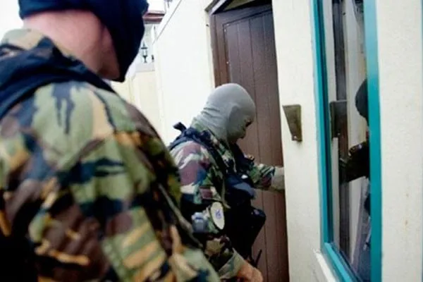 На Волині правоохоронці «шмонають» укропівців