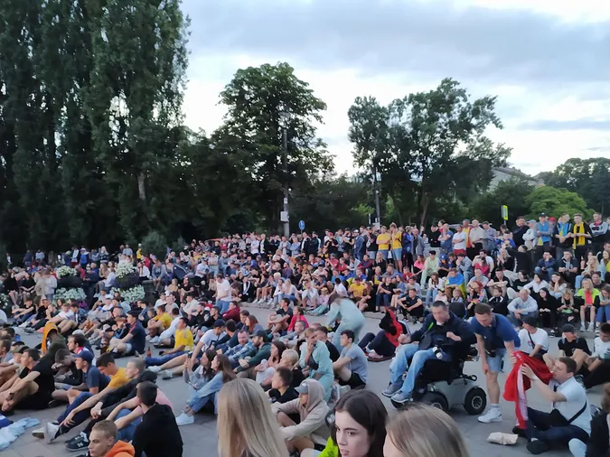 Фан-зона Євро-2020: як вболівали лучани (фото, відео)