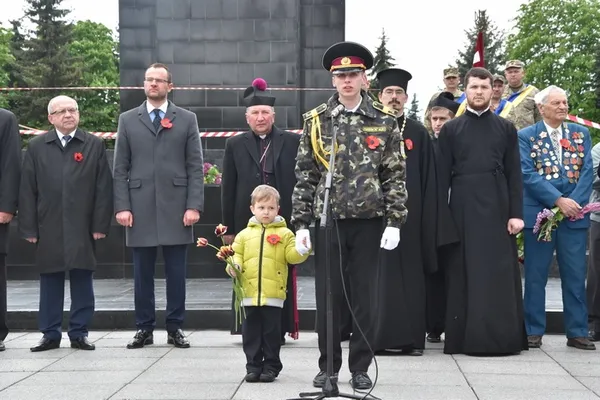 У Луцьку вшанували пам'ять жертв Другої світової війни (фото)