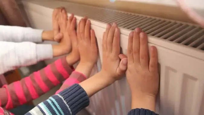 У Луцьку повертають опалення в садочки й лікарні