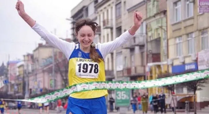 Учасниця Олімпійських Ігор запрошує лучан на зарядку