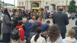 У Луцьку попрощалися з полеглими на війні бійцями Віталієм Шевчуком і Тарасом Михном (відео)