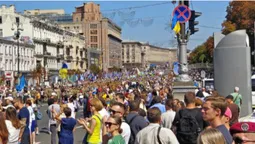 Скільки людей взяло участь в урочистостях з нагоди Дня Незалежності