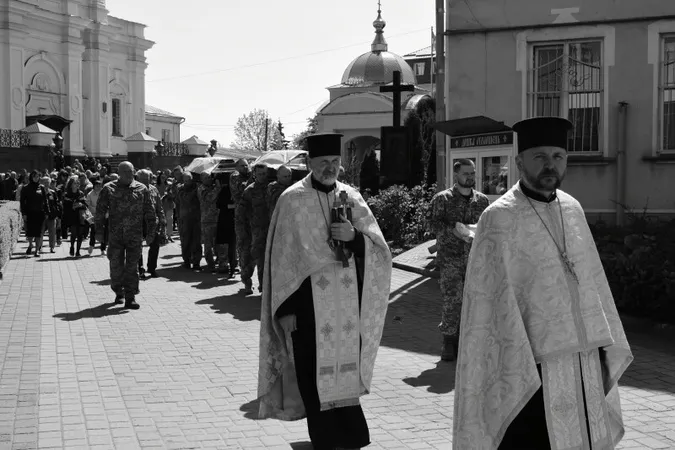 Луцьк попрощався з двома загиблими на Донеччині бійцями (фото)