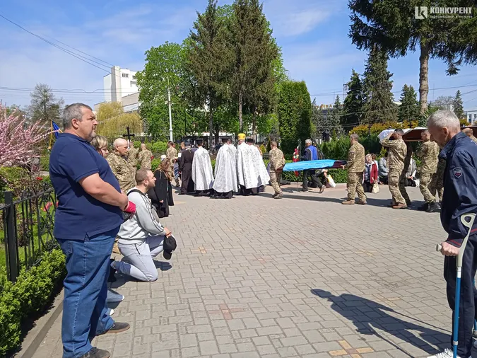 У Луцьку попрощалися із полеглим Героєм Миколою Шевчуком (фото, відео)