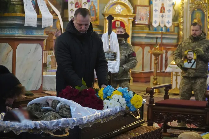 У Володимирі попрощалися із загиблим 34-річним майором Сергієм Гулаковим (фото)