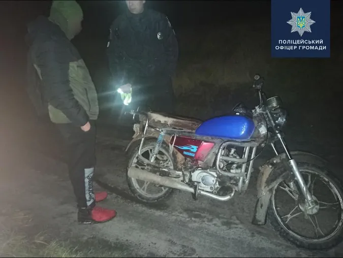 Без шолома, прав і п'яний: на Волині затримали 16-річного «байкера» (фото)
