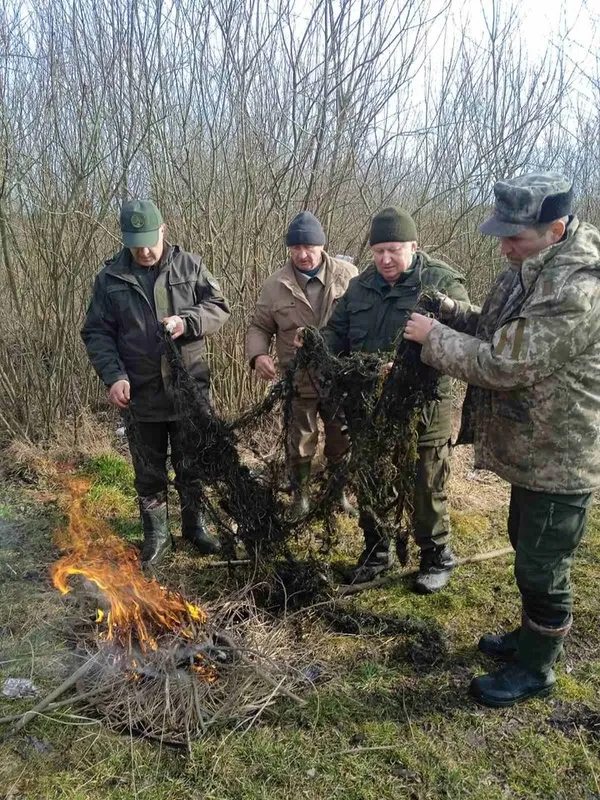 В нацпарку на Волині з браконьєрських сіток визволили рибу (фото)