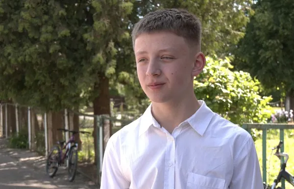 «Хочеться, щоб нами любувалися»: як луцькі школярі готуються до випускного дзвоника (фото, відео)