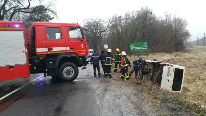 На Волині рятувальники сім разів за добу прийшли на допомогу автомобілістам  (фото)