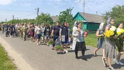Поранили у Бахмуті: попрощалися з загиблим волинським воїном Сергієм Занюком (фото)