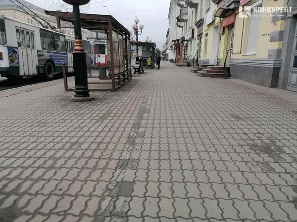 Розповіли, коли на тротуарі проспекту Волі позначать велодоріжку (фото)