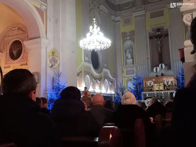У луцькому костелі почали святкувати Різдво (фото)