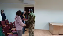 У Луцькому районі родині загиблого Героя Олександра Стефановського вручили його орден (фото)