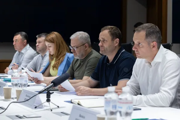 Країна готується до зими: Юрій Погуляйко долучився до «енергетичного» брифінгу