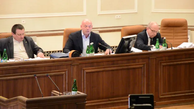 «В тюрмі буде сидіти», – Палиця «розніс» керівника управління Держгеокадастру (відео)