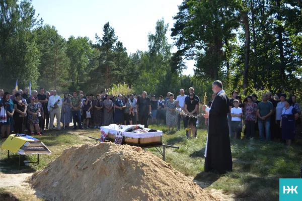 Не витримало серце: у Любешеві провели в останню дорогу 58-річного захисника Степана Смаля (фото)