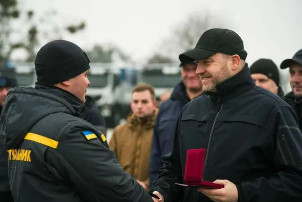 Волинських рятувальників нагородили високими відомчими відзнаками (фото)