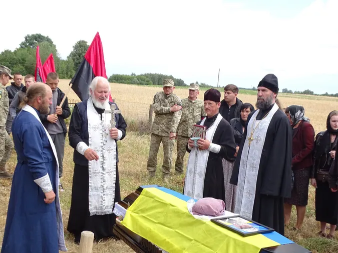 Турійщина попрощалася із Захисником України Валерієм Кікавським