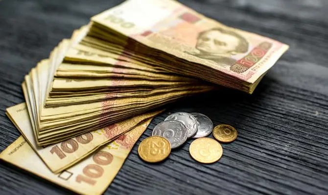 Де в Україні платять найбільші зарплати
