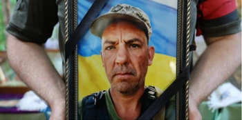 Загинув під Торецьком: на Волині провели в останню дорогу воїна Юрія Клевця (фото)