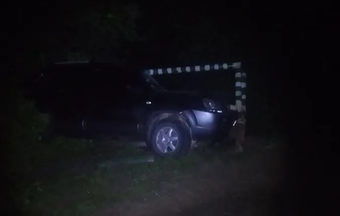 В'їхав у шлагбаум і давав хабар: у Луцьку «застукали» п'яного водія