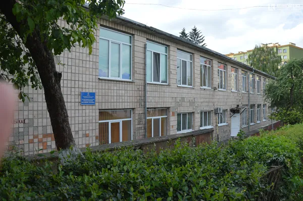 «Усиновлювати хочуть красивих і здорових», – розповіли, як у Луцьку живуть діти-сироти