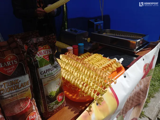 У Луцьку стартував фестиваль вуличної їжі Lutsk Food Fest (фоторепортаж)